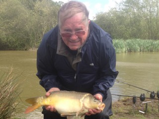 Angler with carp 2
